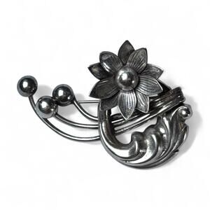 Sterling Silver signed by Lang Vintage Floral flowers Brooch 2' vintage 10.35g